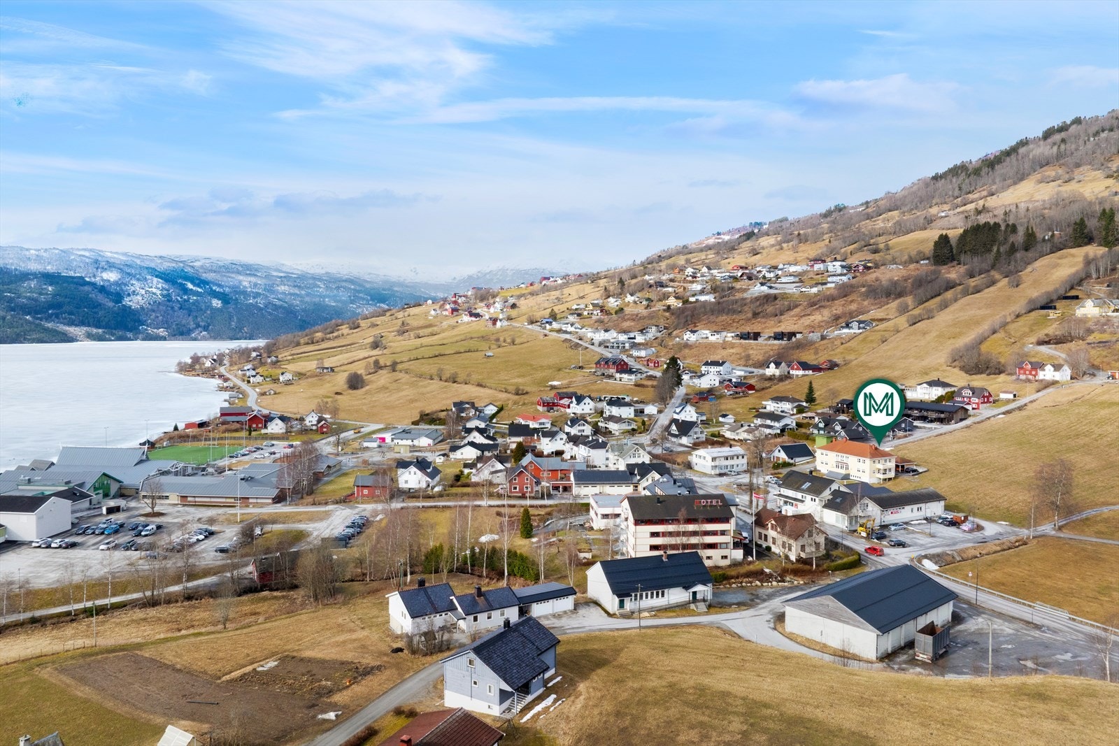 Hafslo er familievenleg og byr på ein roleg atmosfære med nærleik til naturen. Galleribilde