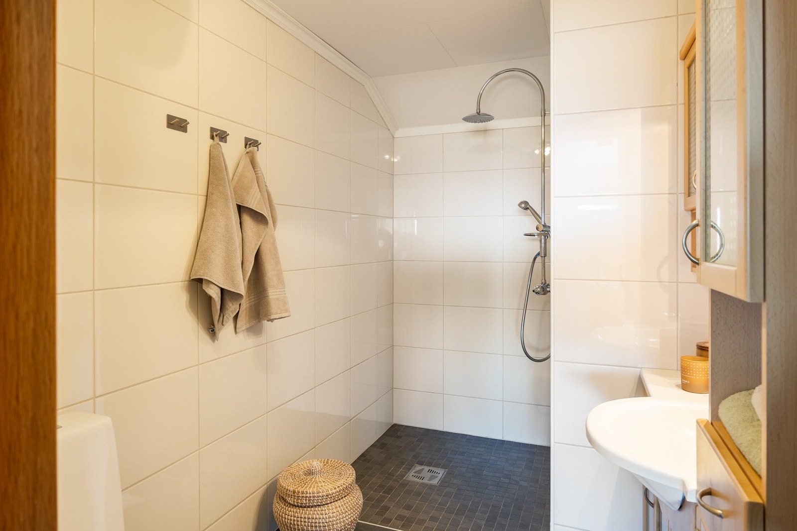Badet i tilknytning til hovedsoverom er på 4,4m². Galleribilde