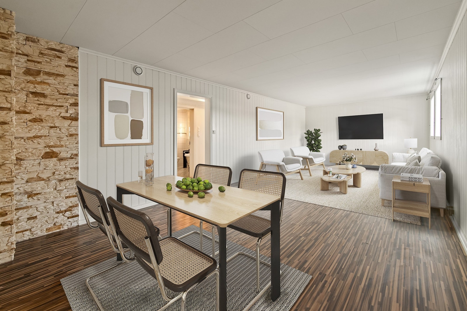 Underetasjen/kjeller er innredet med egen hybelleilighet bestående av blant annet kjøkken, bad, stor stue og soverom. Hybelen er i dag utleie for kr. 11.500,- pr. mnd. (digitalt stylet). Galleribilde