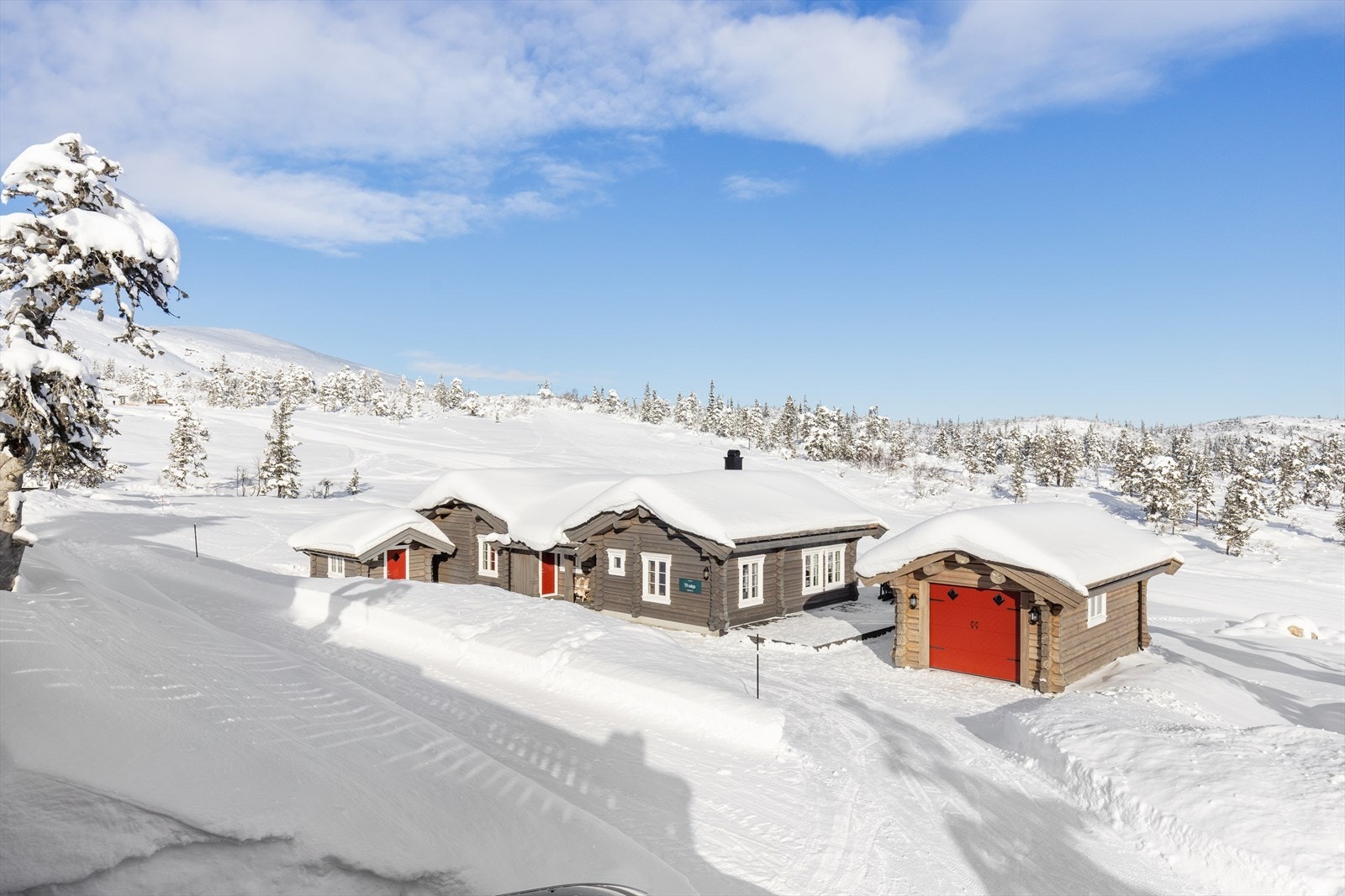 DNB Eiendom v/ Bård Betten-Øyane har gleden av å presentere Hallbjønngrendi 19! Galleribilde