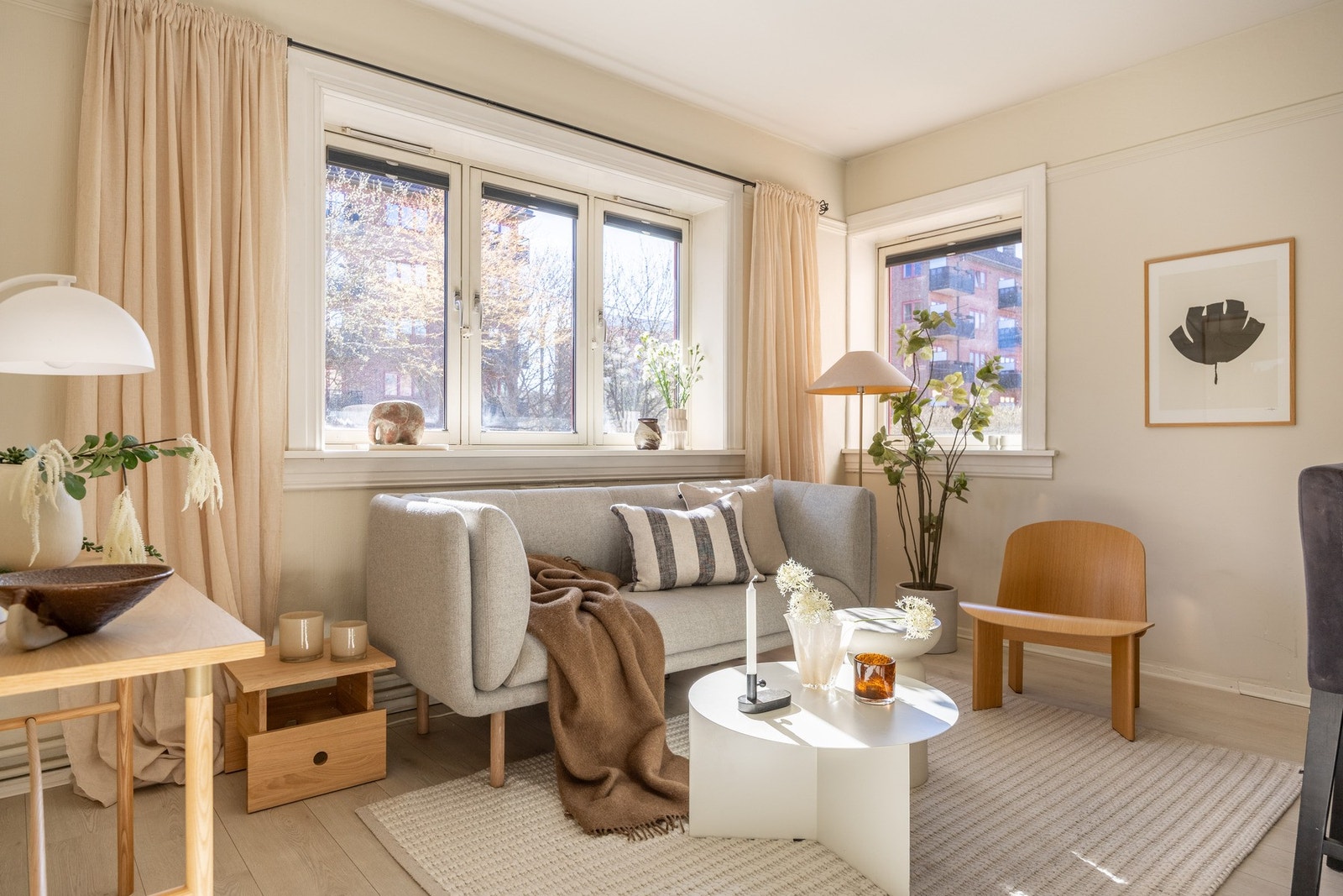 Velkommen til en skjermet og praktisk 2-roms leilighet med idyllisk beliggenhet! Galleribilde