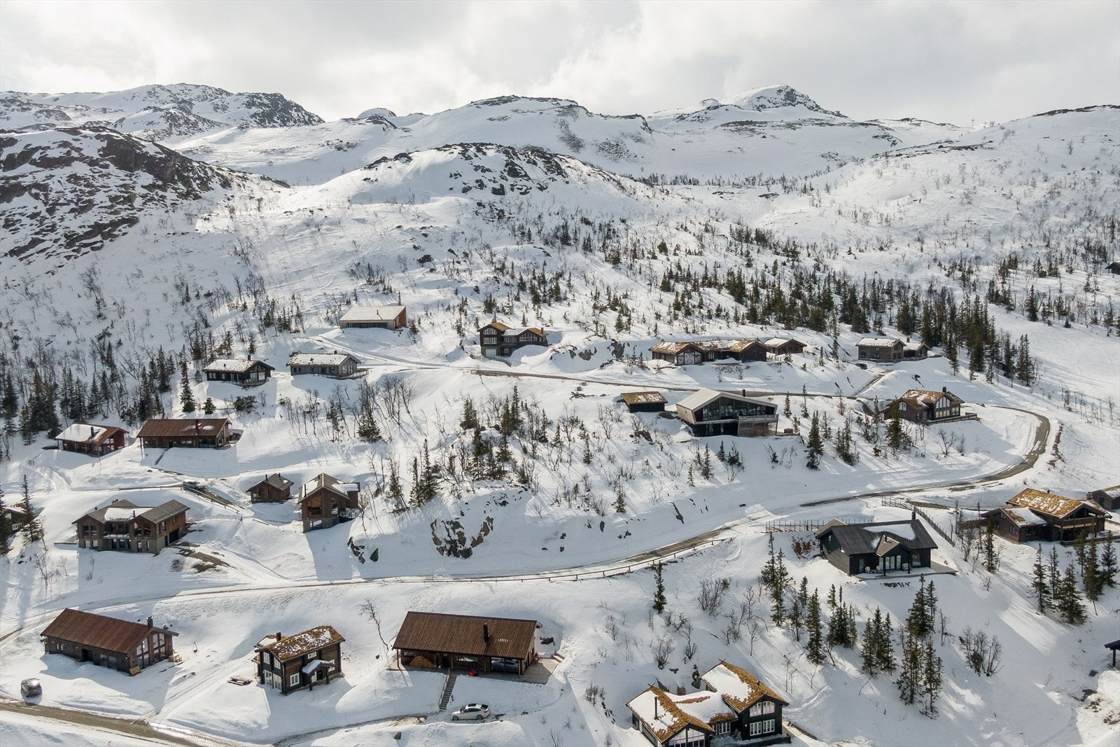 Den spektakulære Gaustatoppen er en selvskreven turdestinasjon, og Gaustabanen ligger kun fire minutters kjøretur unna. Galleribilde
