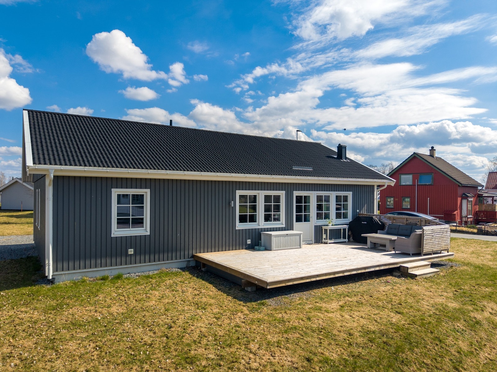 Hyggelig uteplass hvor du kan lage et hyggelig sted for deg og familie eller venner. Galleribilde