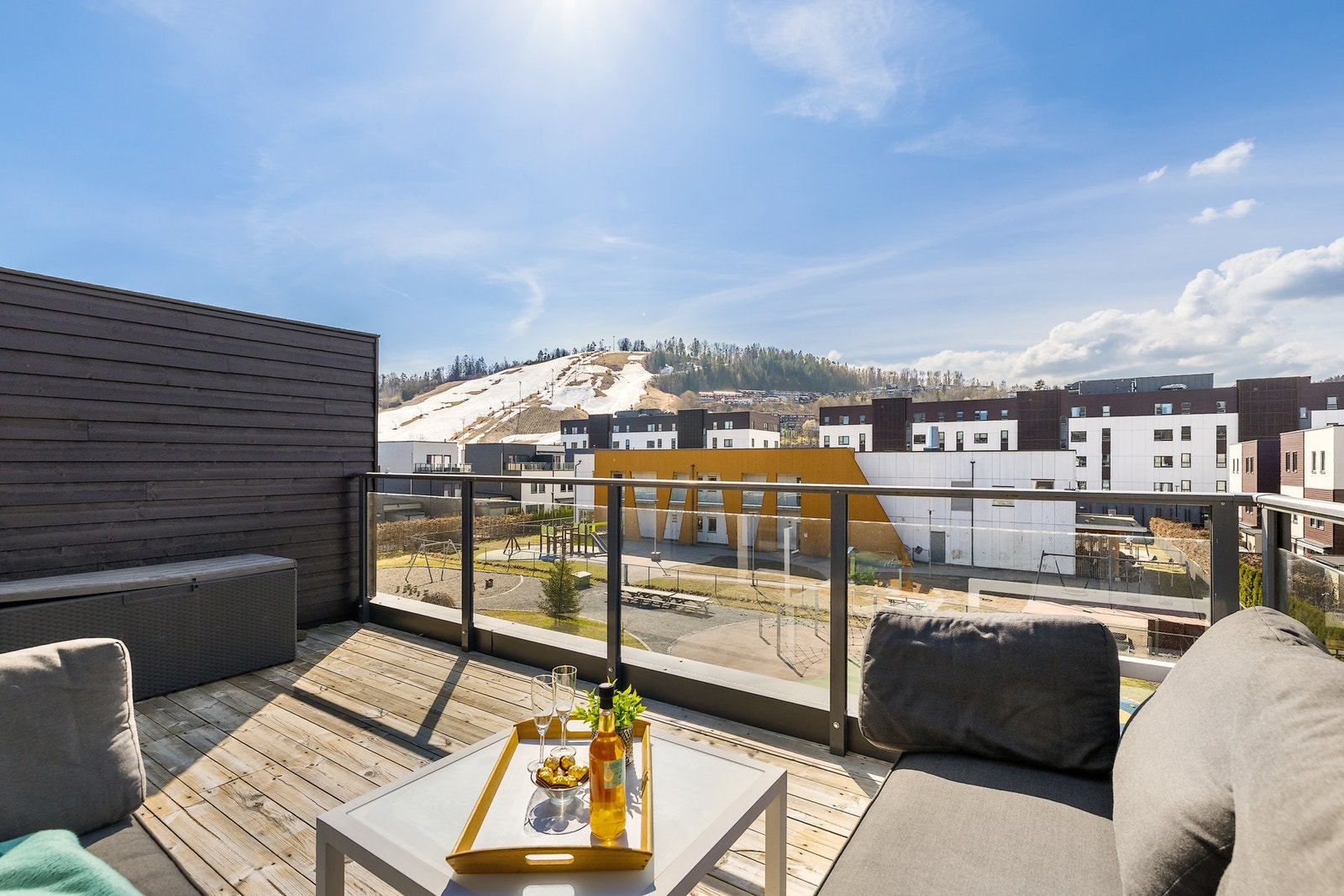 Solrik takterrasse Galleribilde
