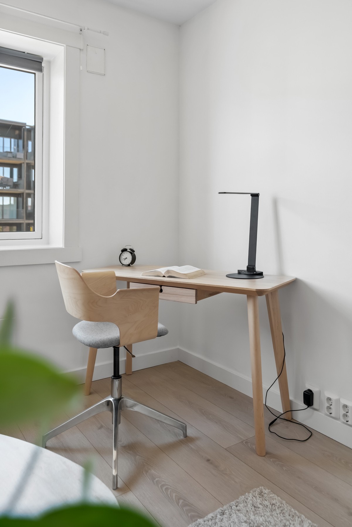 Rommet egner seg godt som hjemmekontor. Galleribilde