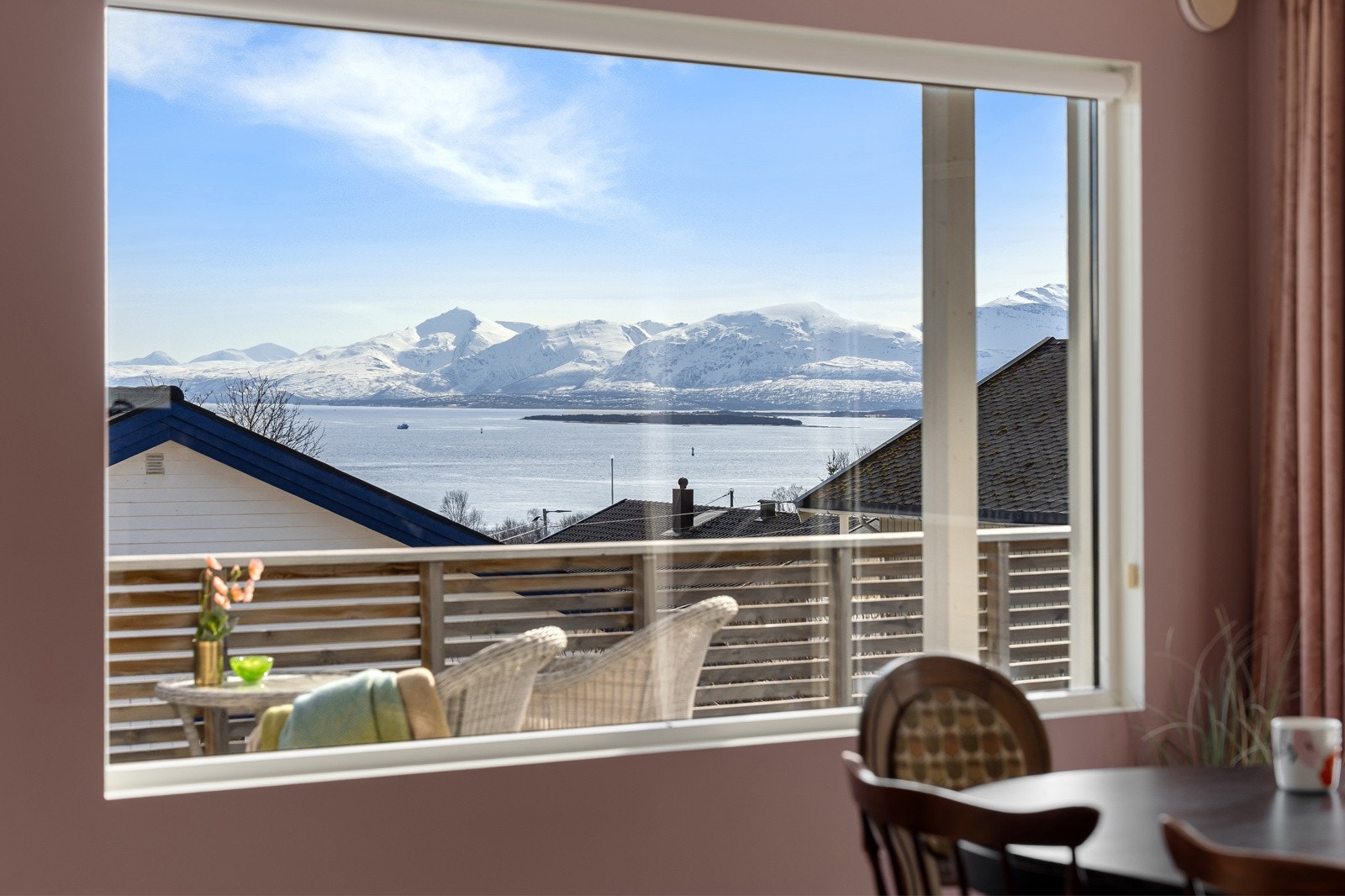 Også fra vinduet her er det fantastisk utsikt.