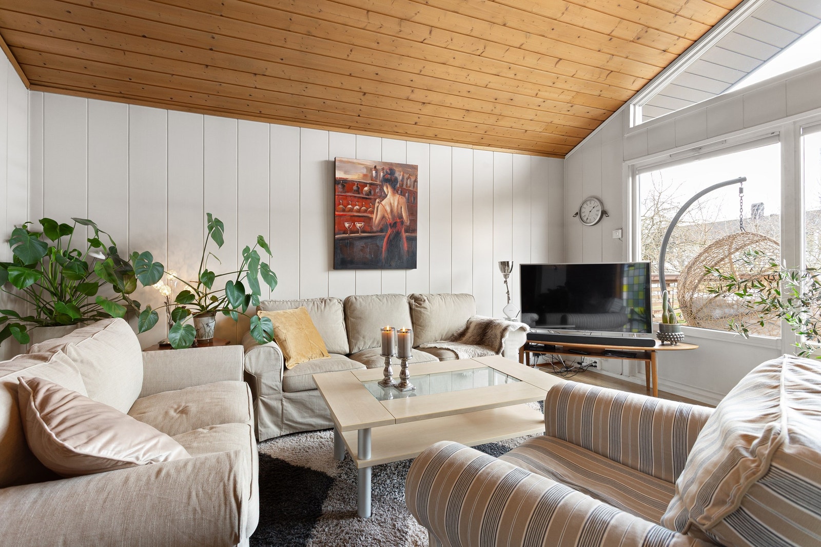 Fra stuen er det direkte utgang til en balkong på 13 m². Galleribilde