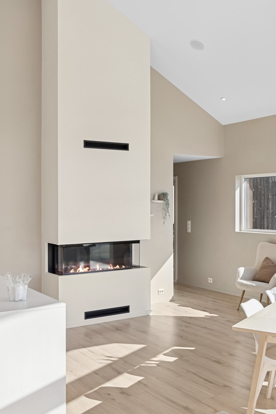 Unik gasspeis på ca 130cm fra M-design, fra gulv til tak. Galleribilde