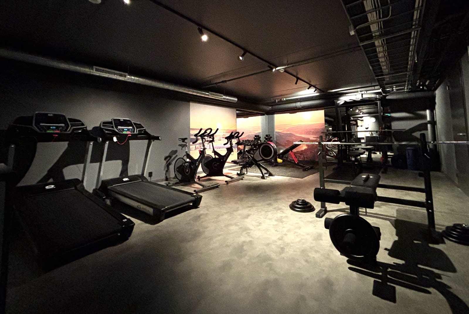 Kickstart dagen i sameiets treningsrom. Galleribilde