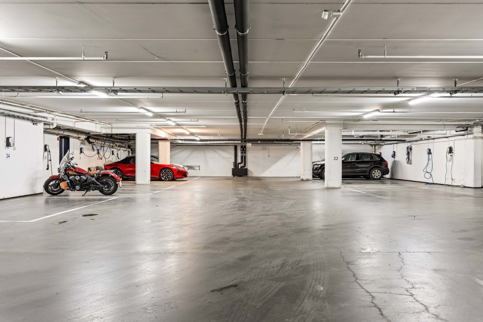Garasjeplass kan kjøpes / leies i Sørenga Syd eller Nord Garasjesameie ved ledighet. Galleribilde
