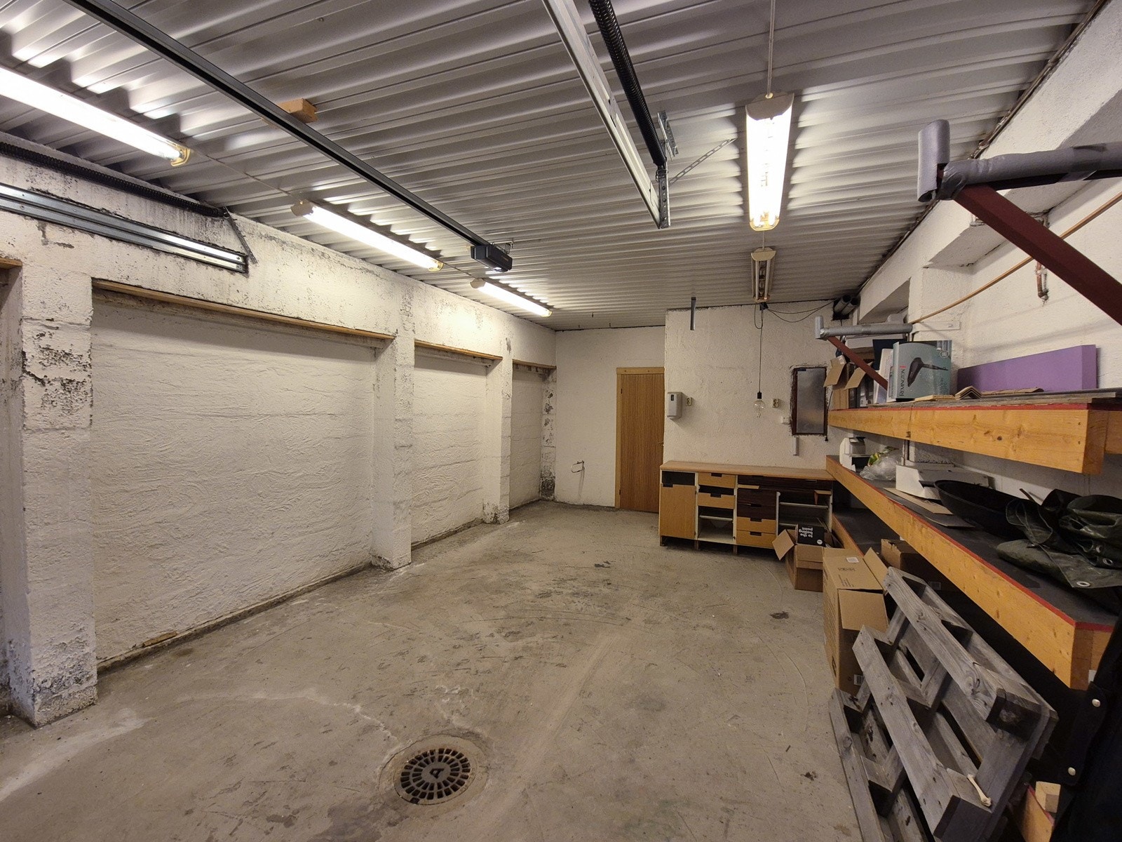 Den store private garasje må sies å være sjelden vare, så sentrumsnært.