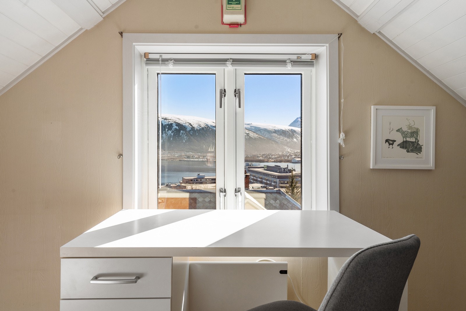 Her kan man ha hjemmekontor med fantastisk utsikt.