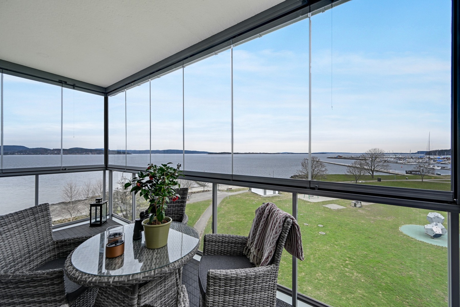 Velkommen til Strandholmen 2, presentert av Hege Svebakk v/PrivatMegleren Holmestrand. Foto: Kristian T. Bollæren Galleribilde