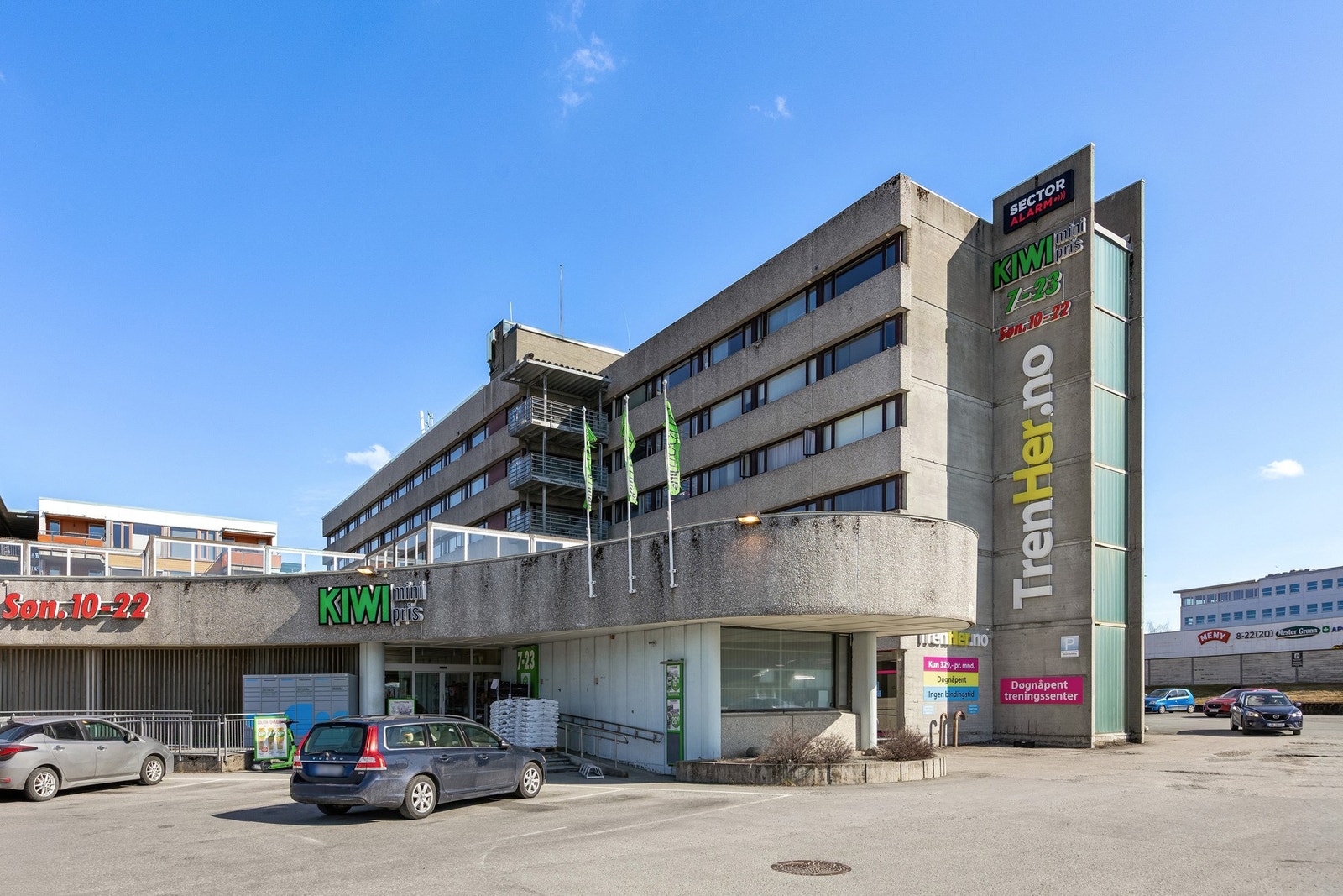 Fasade. Bygget er et tidligere hotell som i 2005 ble omgjort til leiligheter. Galleribilde