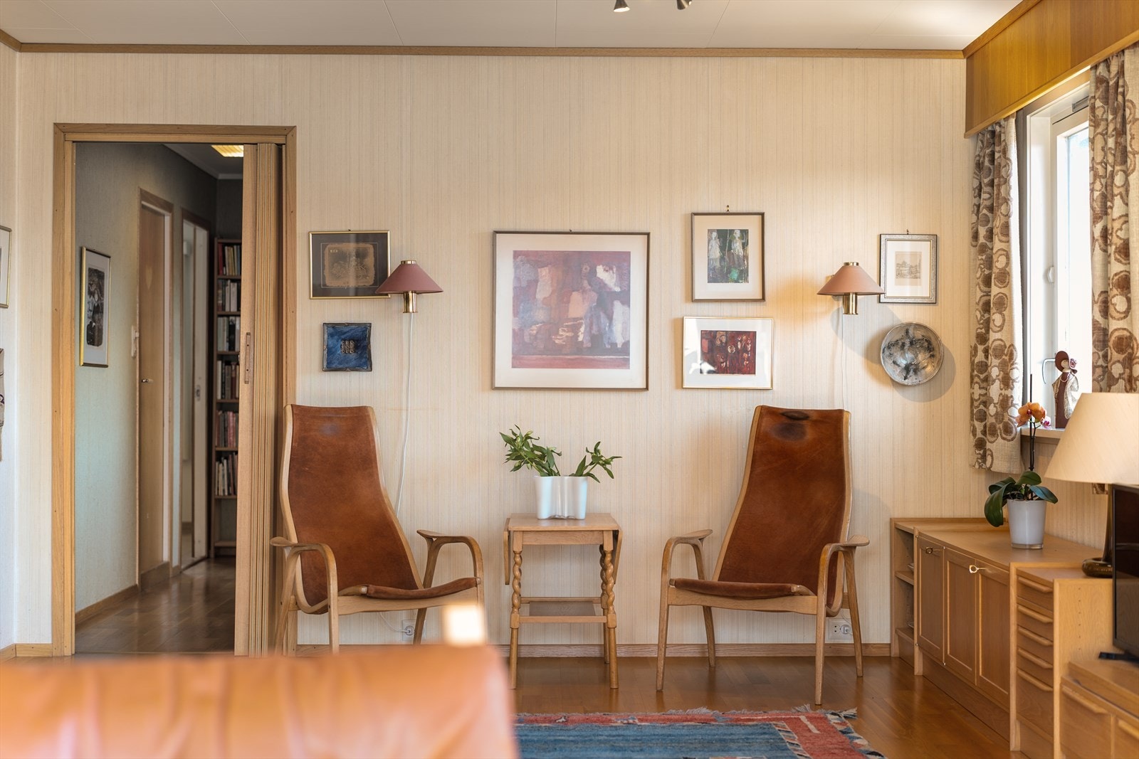 Flere vegger gir gode muligheter for møblering. Galleribilde