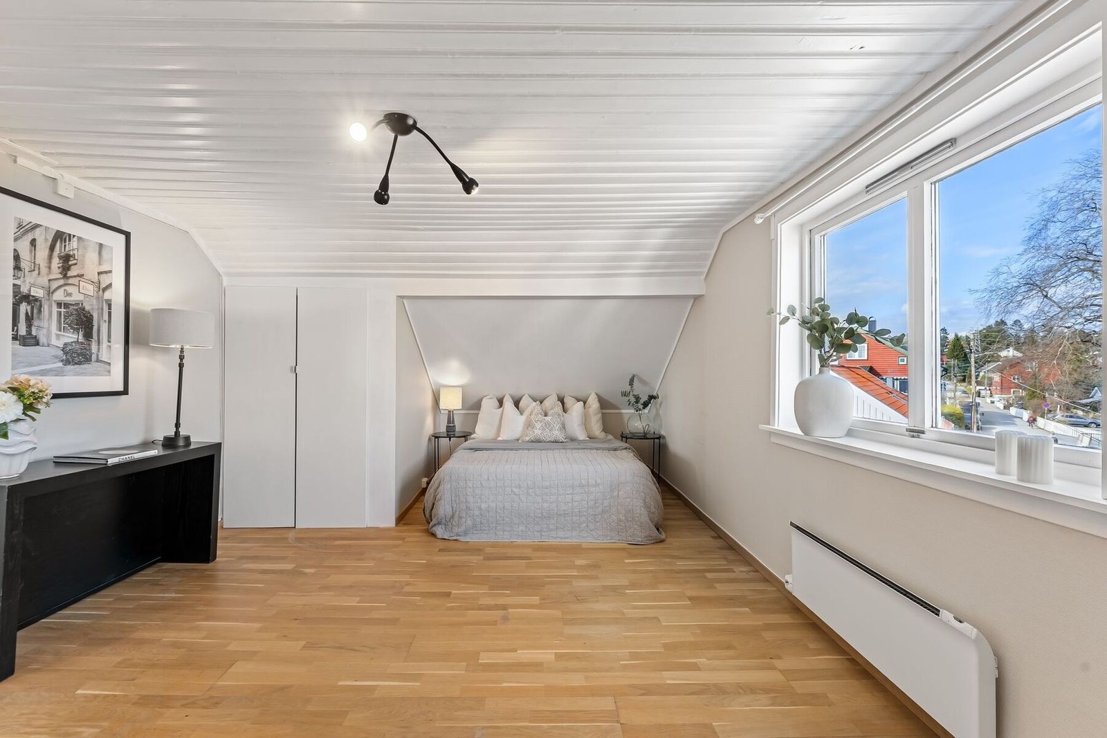 Soverommet har nydelig utsikt og minimalt med innsyn. Galleribilde