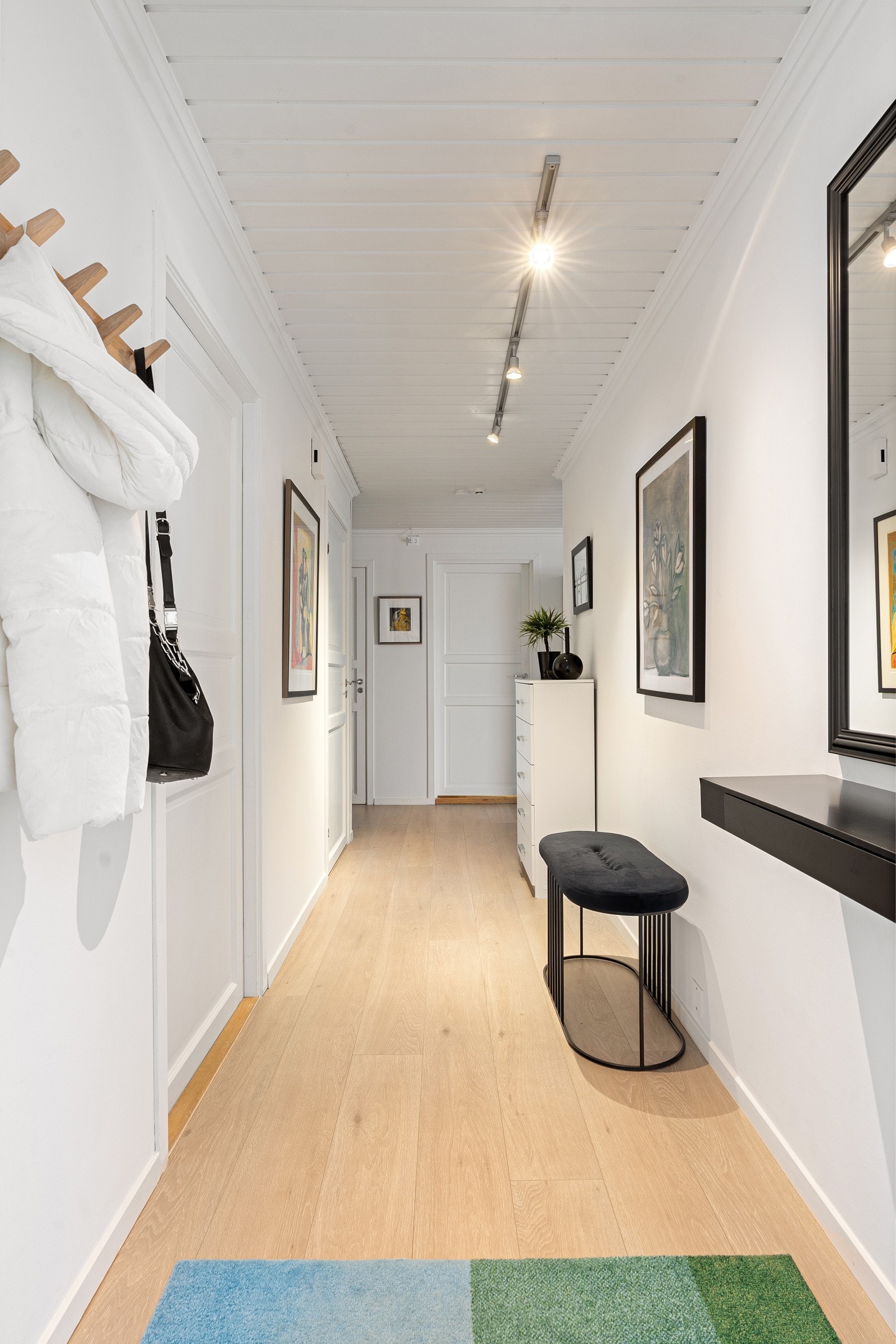 Innvendige flater er oppussert mellom 2017-2021.