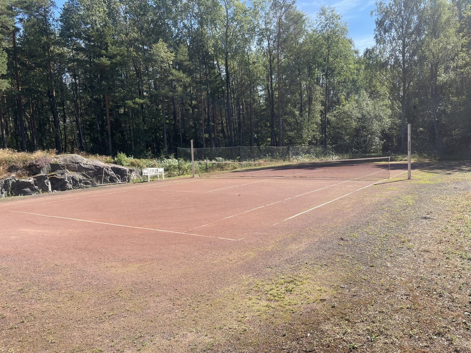 2 minutter unna ligger tennisbanen. Galleribilde