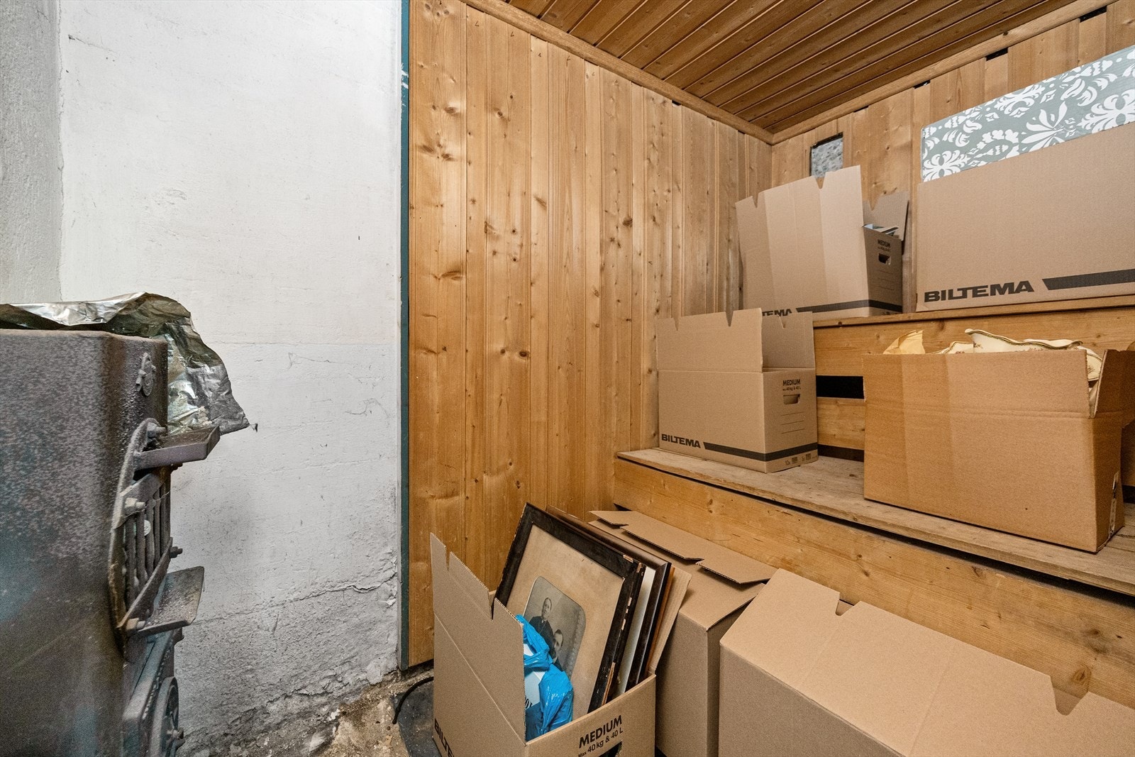 ...badstuen for å bygge om og søke rommet til soverom (med forbehold) Galleribilde