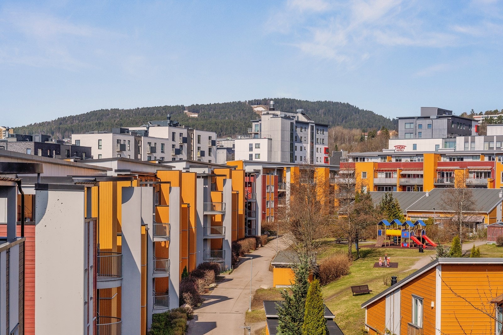 Attraktivt, sentralt og barnevennlig boligområde i Lunden Hageby. Galleribilde
