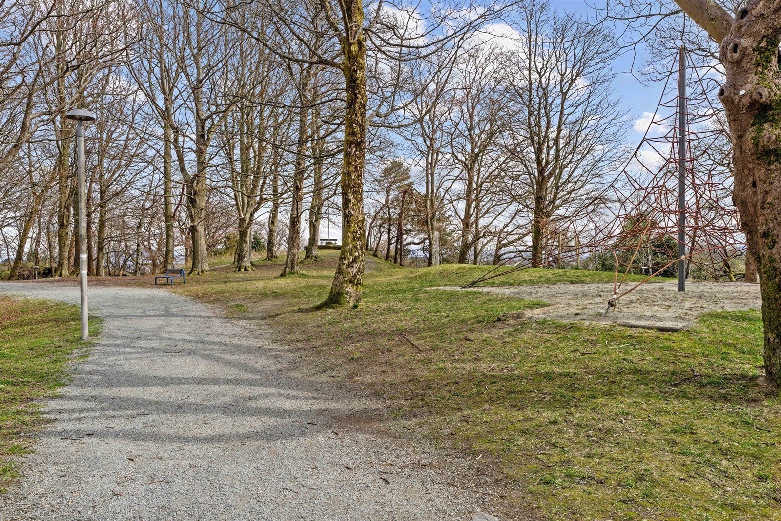 Kort vei til fine turområder og grøntområder som Bjergstedparken. Galleribilde