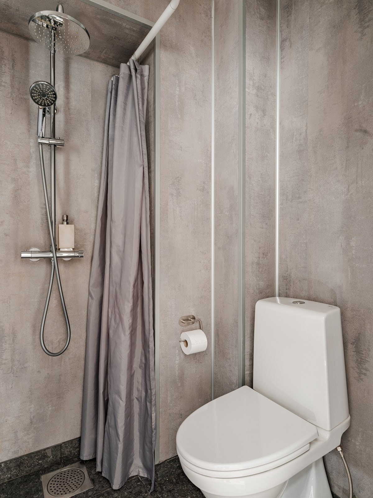 Badet har mekanisk ventilasjon. Galleribilde