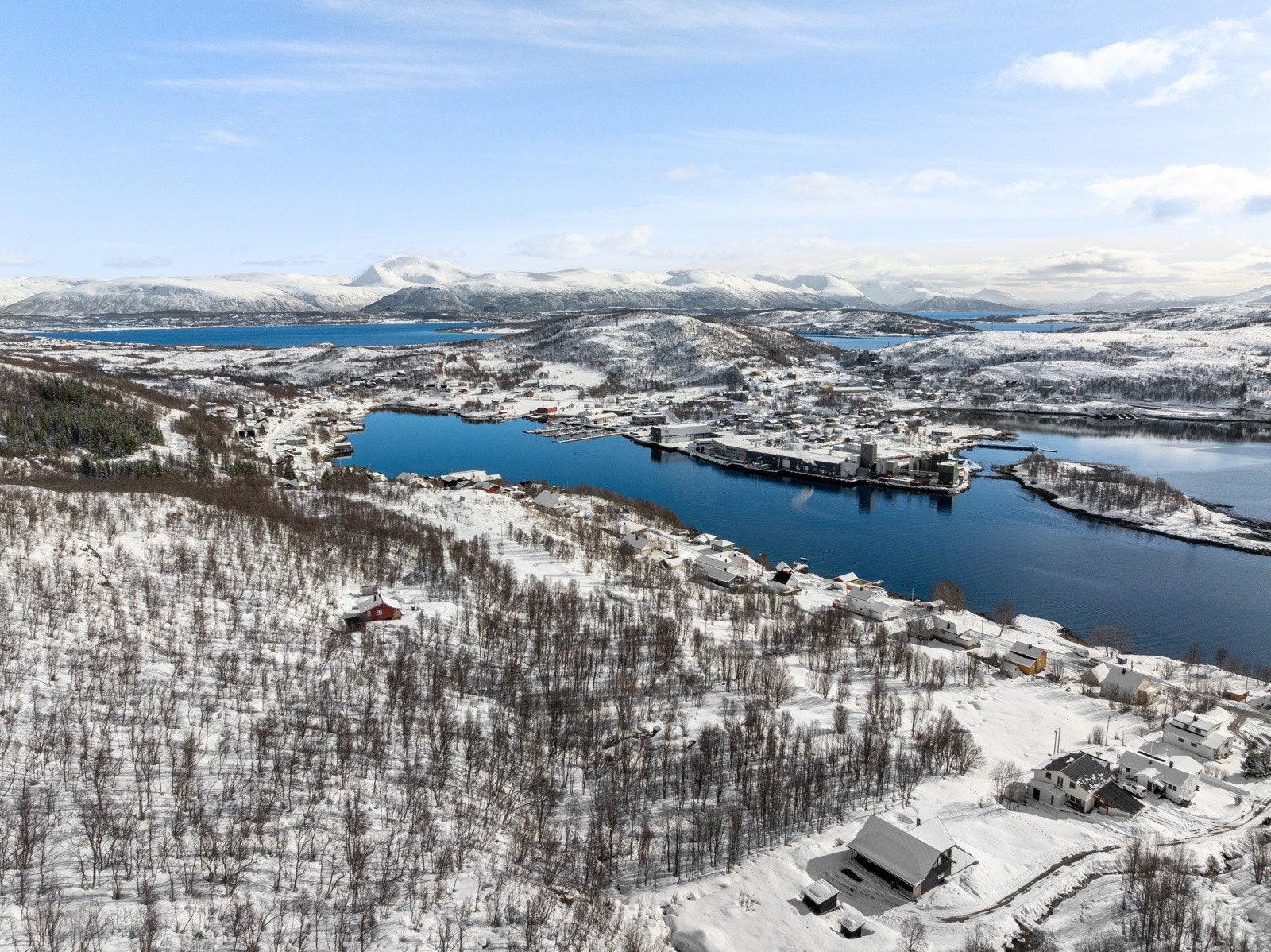 Naturskjønn beliggenhet i Kaldfjorden!