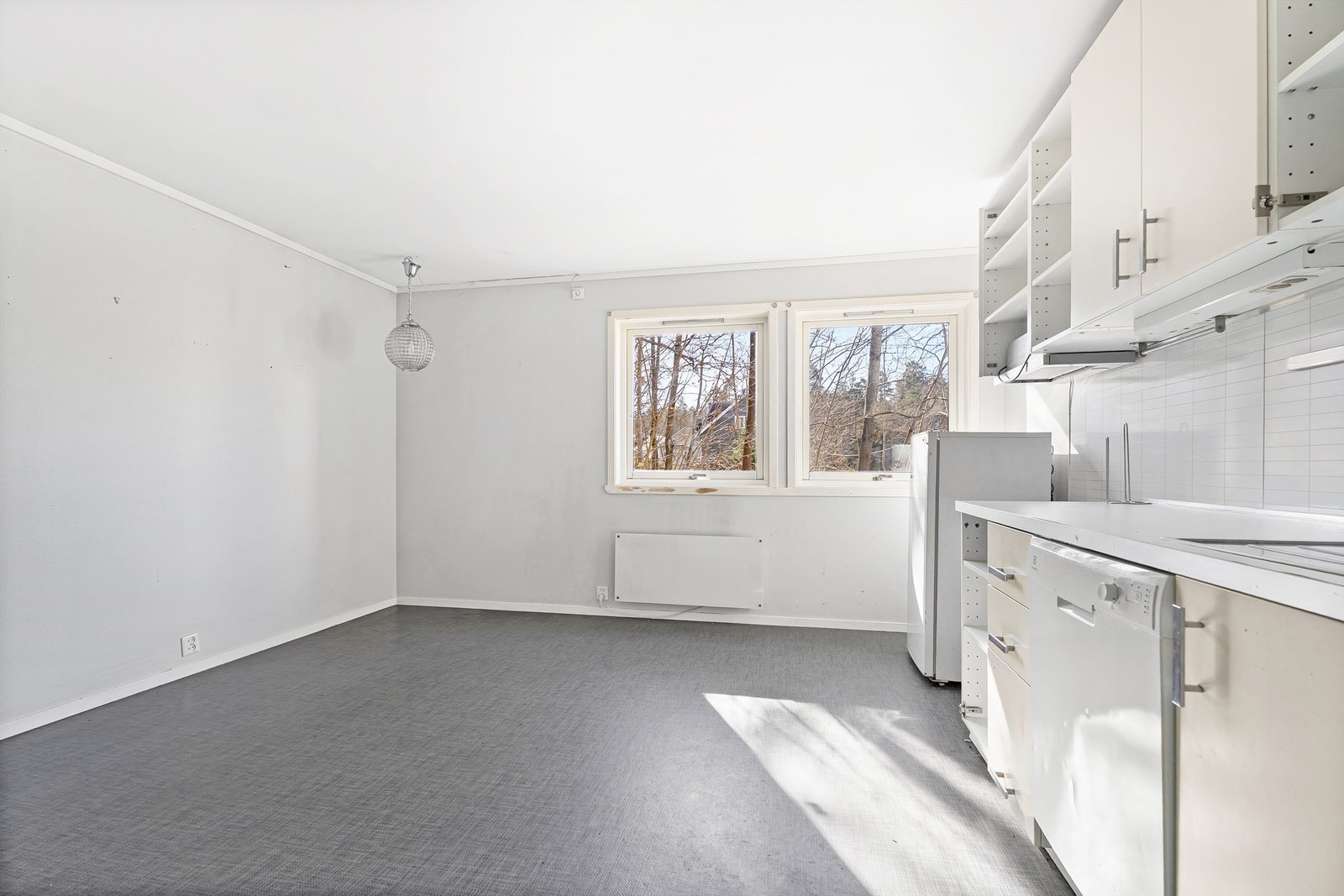 Praktisk og lys selveier med topp beliggenhet på Eg Galleribilde