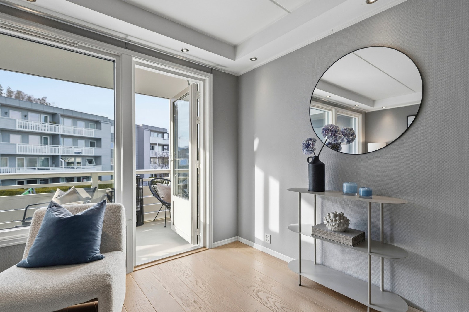 Her får du en bolig som kombinerer hyggelige uteområder med nærhet til både Sandvika sentrum og flotte turområder. Galleribilde