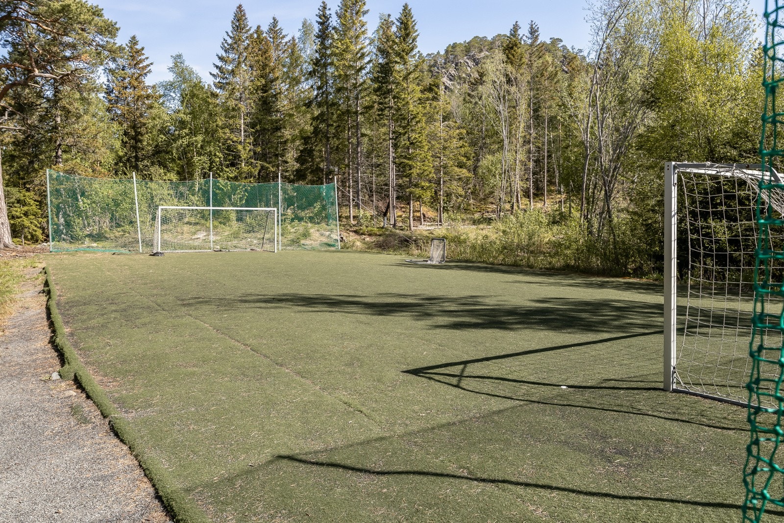 Området har mye å by på, slik at sommeren i Djupvika blir idyllisk for alle medlemmer av familien. Galleribilde