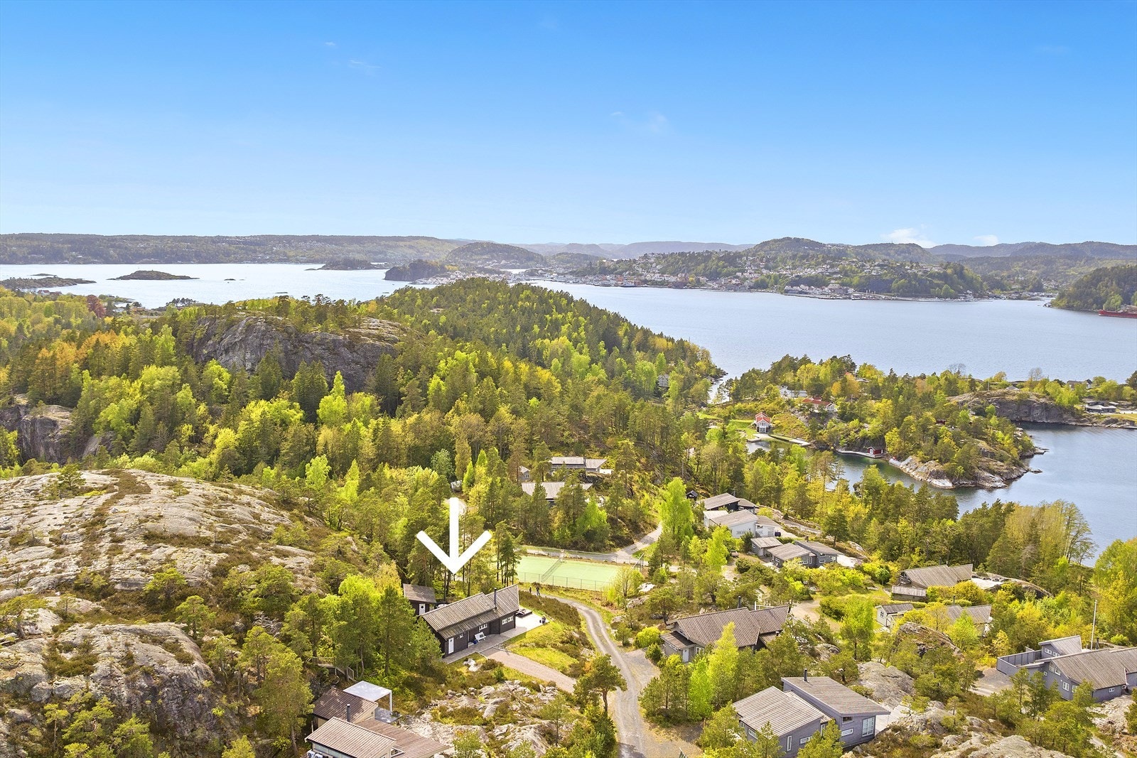 Ta kontakt med megler for visning! Galleribilde