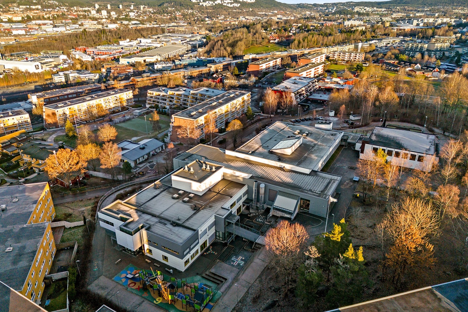 Lindeberg skole (1-10 kl.) ligger også rett i nærheten. Galleribilde