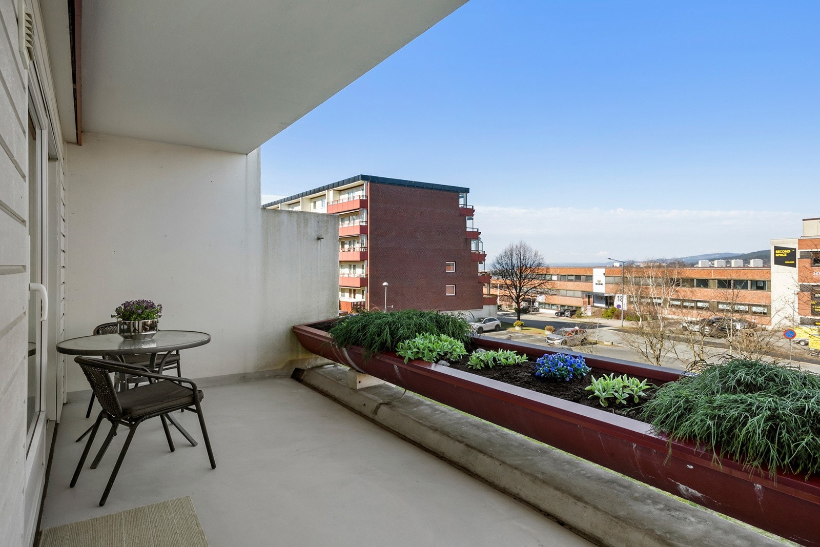 Fra stuen har du adkomst til en 12 kvm terrasse. Galleribilde