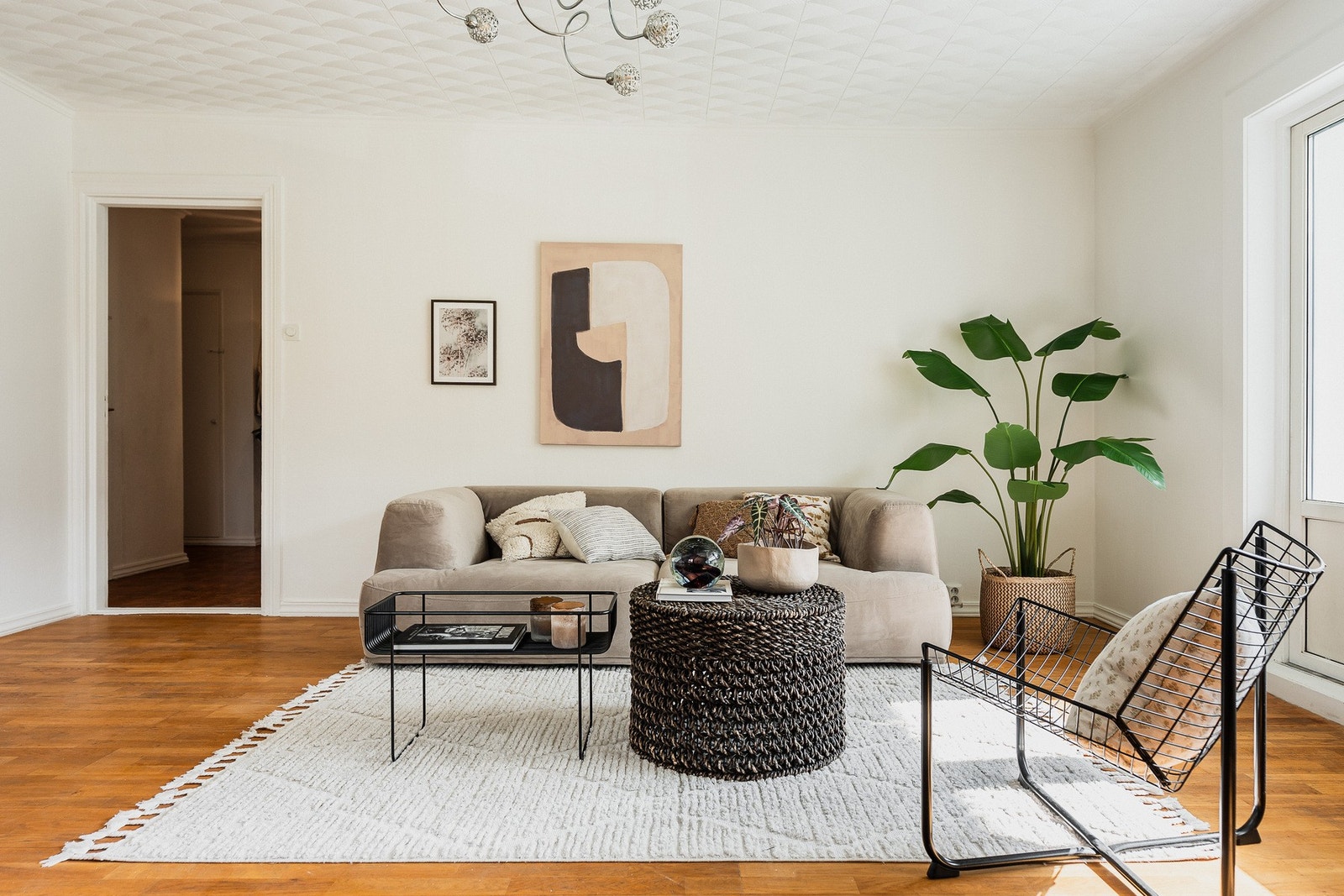 Oppvarming via radiatorer er, i likhet med varmtvann, inkludert i felleskostnadene, noe som gir forutsigbare boutgifter. Galleribilde