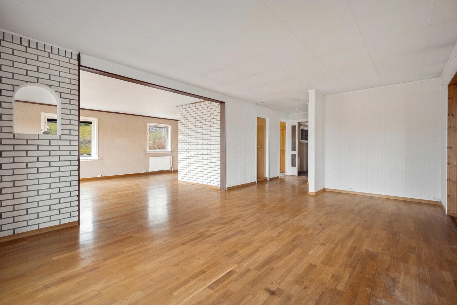 Her får du muligheten til å skape din egen bolig fra bunnen av, med fleksibel planløsning, gode romstørrelser og flere oppholdsrom. Galleribilde