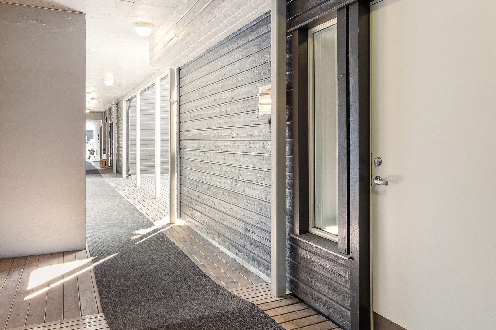 Overbygd svalgang. Galleribilde