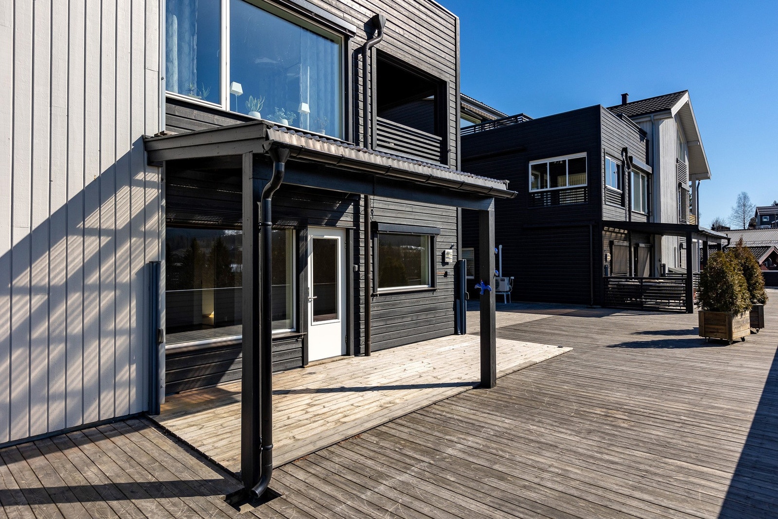 Terrassen er dels overbygd. Galleribilde