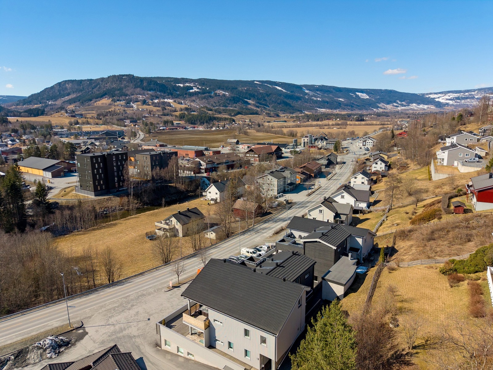 Meget sentral og solrik beliggenhet Galleribilde