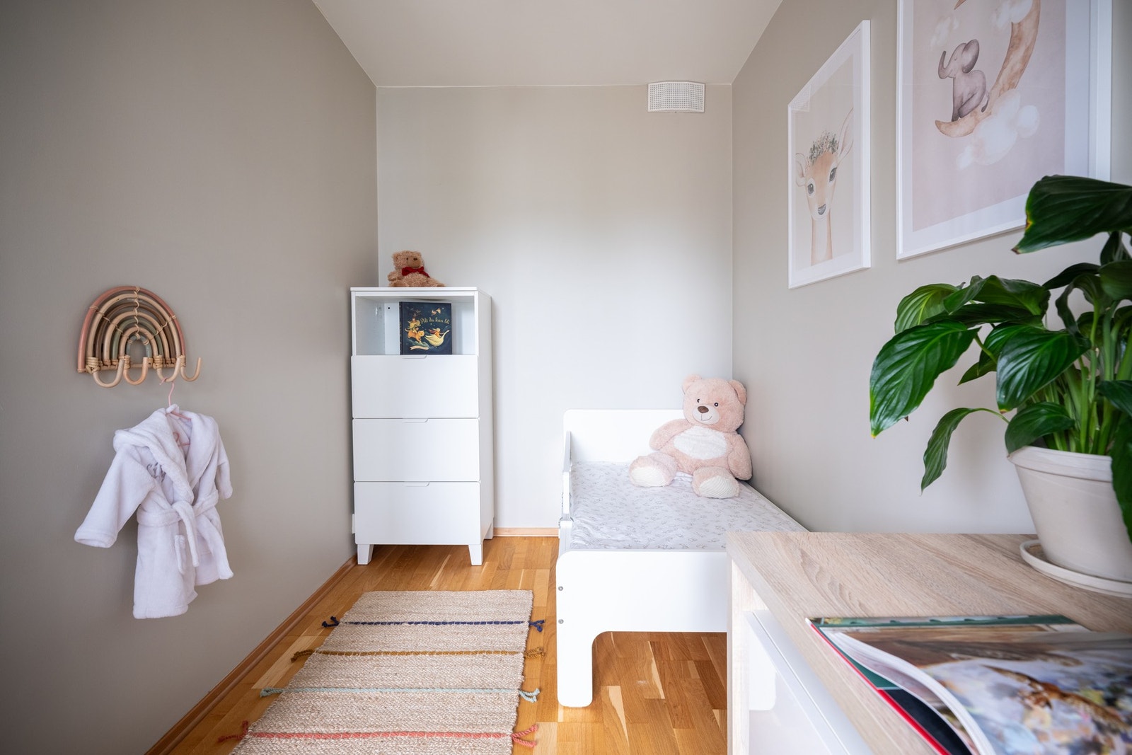 Soverommet ble sparklet og malt sommeren 2023. Galleribilde