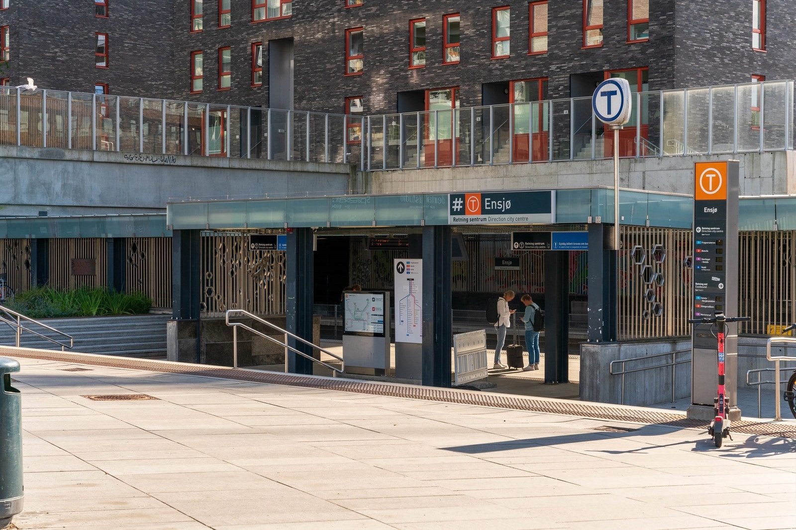 Nabolaget | T-banen tar deg raskt og effektivt inn til sentrum på kun 5 minutter. Galleribilde