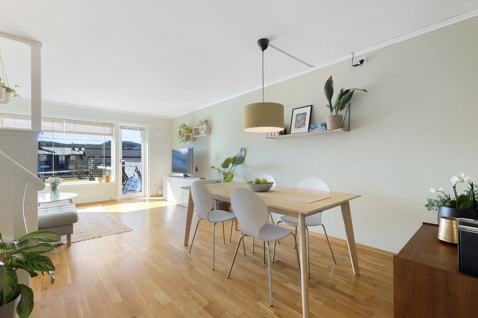 Eiendomsmegler Espen Thoresen presenterer Røyvegen 3B!
Foto: Inbovi Galleribilde