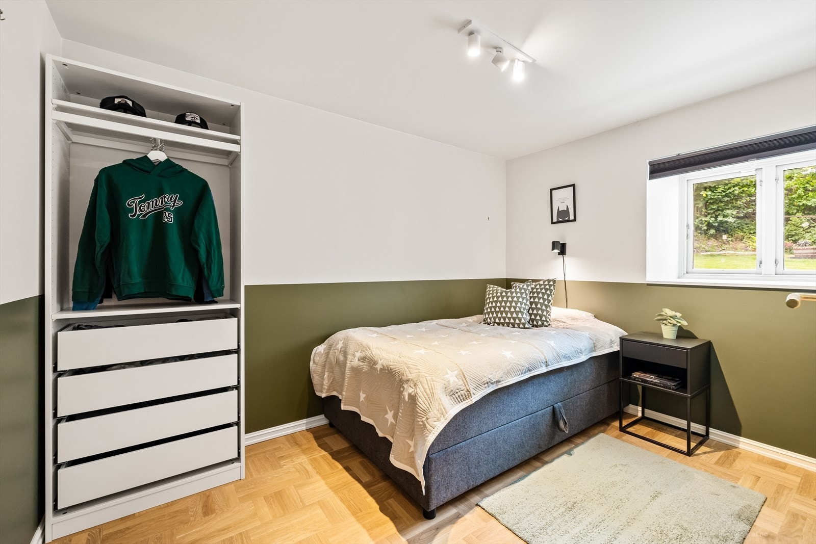 Lekkert gulv i eik også her Galleribilde