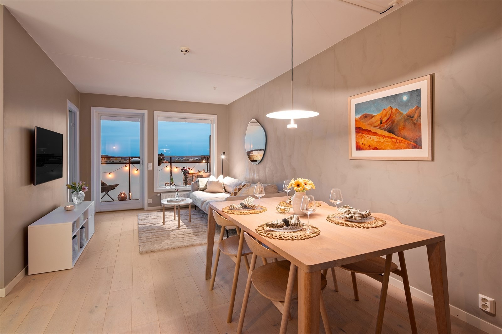 Velkommen til Lørenvangen 50 - Presentert av Dan-Christian Jensen ved Nordvik Bolig. Foto: Peter Futo. Galleribilde