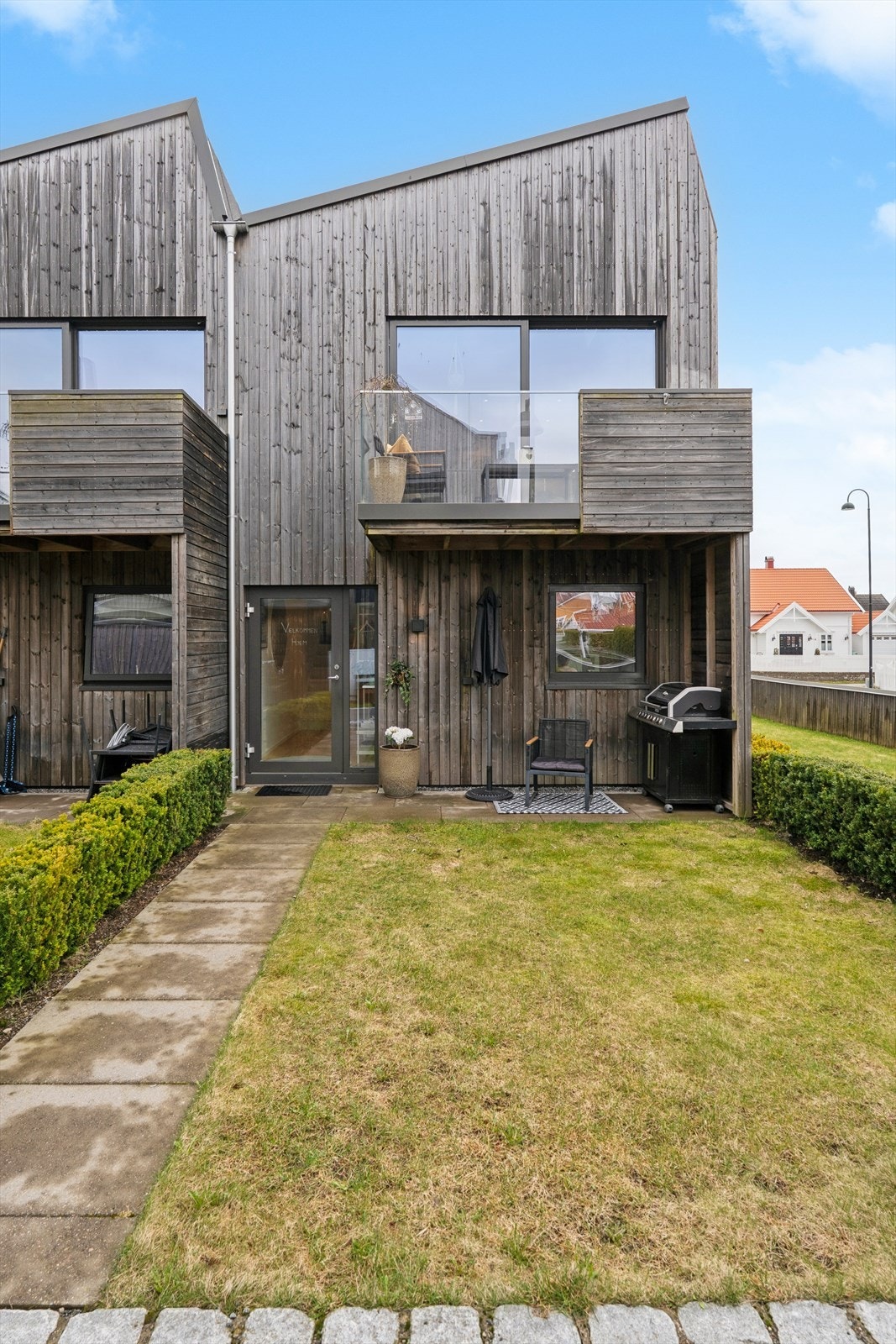 Velkommen til Hølen Verft 20A! Moderne leilighet over to plan, oppført i 2019. Galleribilde