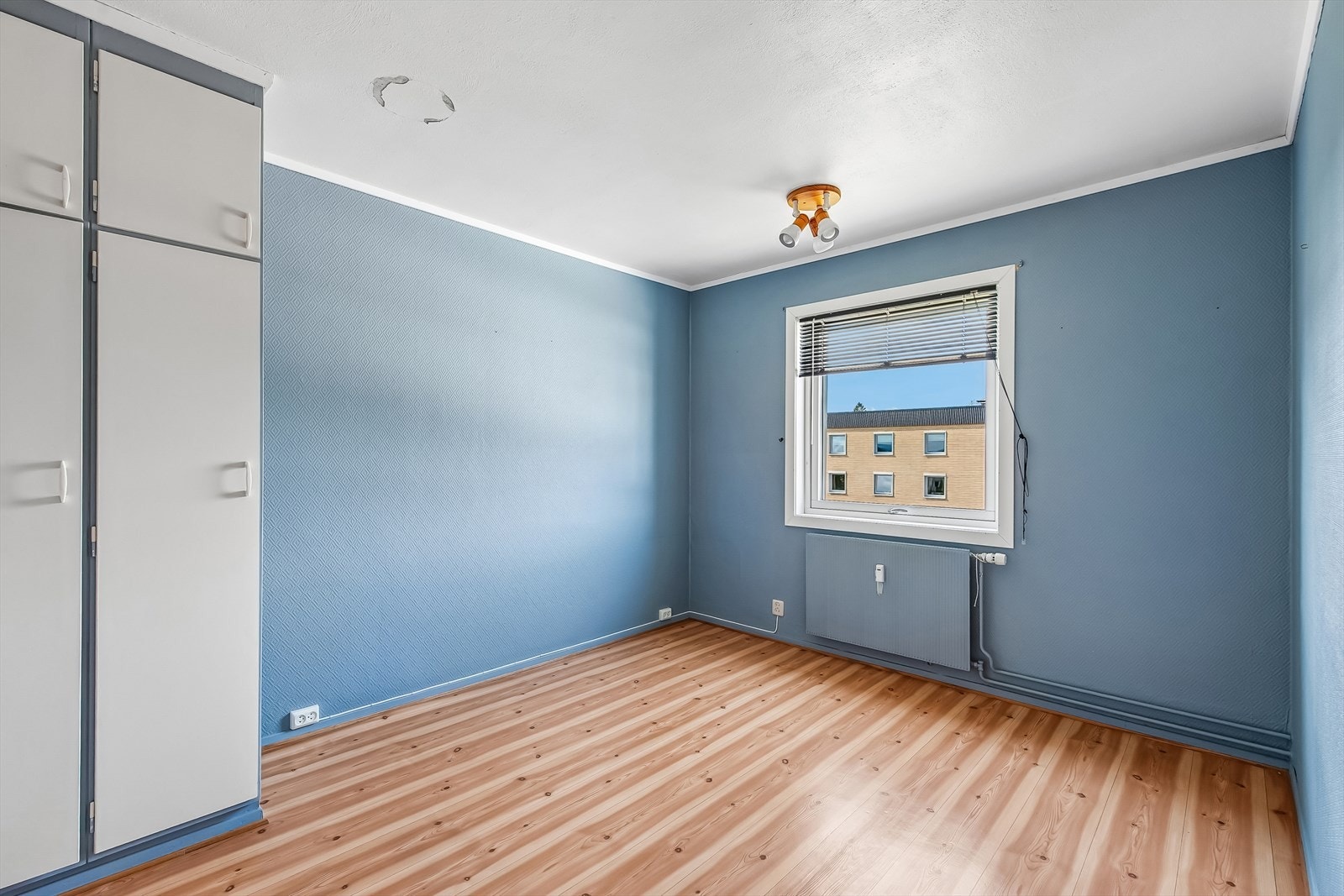 Det andre soverommet egner seg godt som barnerom, gjesterom eller kontor. Galleribilde