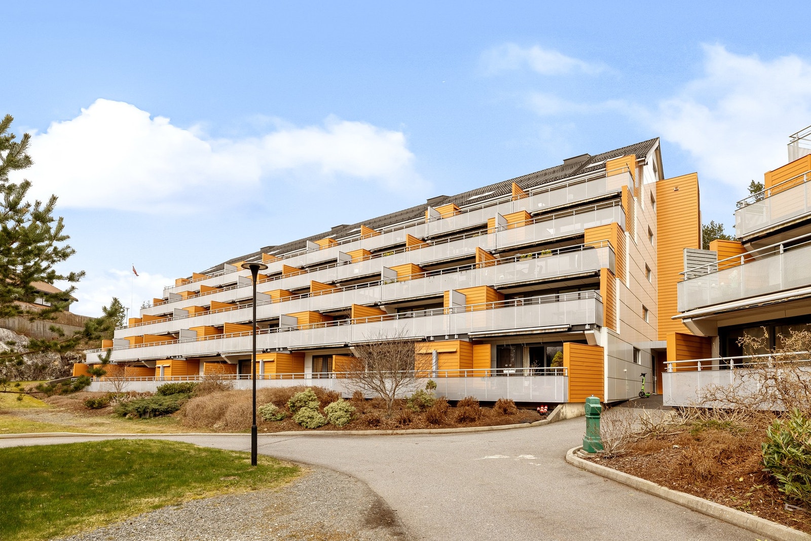 I 2015 foretok borettslaget en større oppgradering av bygningsmassen, med blant annet nye fasader, vinduer, ytterdører, samt installasjon av heis og balansert ventilasjonsanlegg. Galleribilde