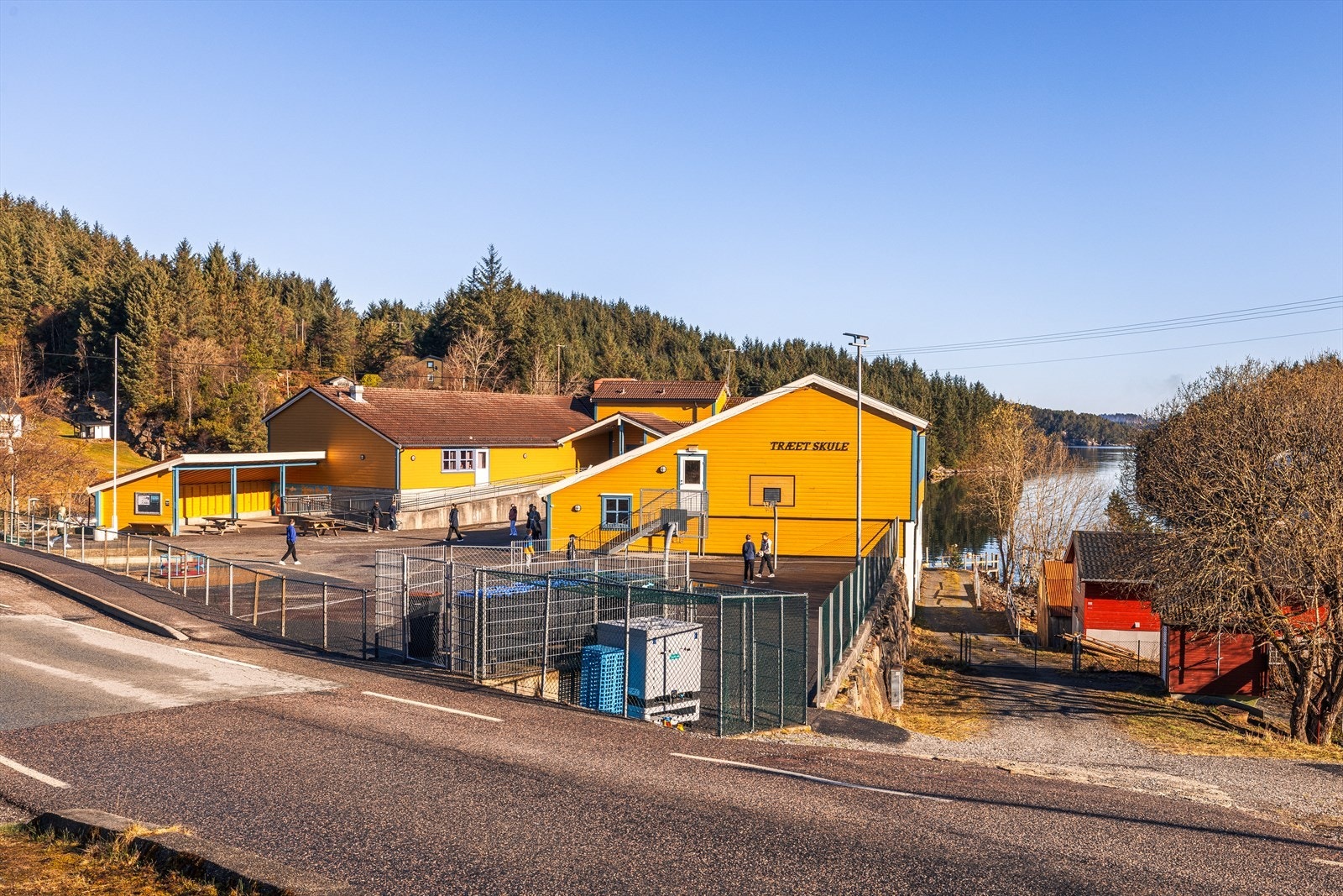 Kort avstand til nærmeste skole. Galleribilde