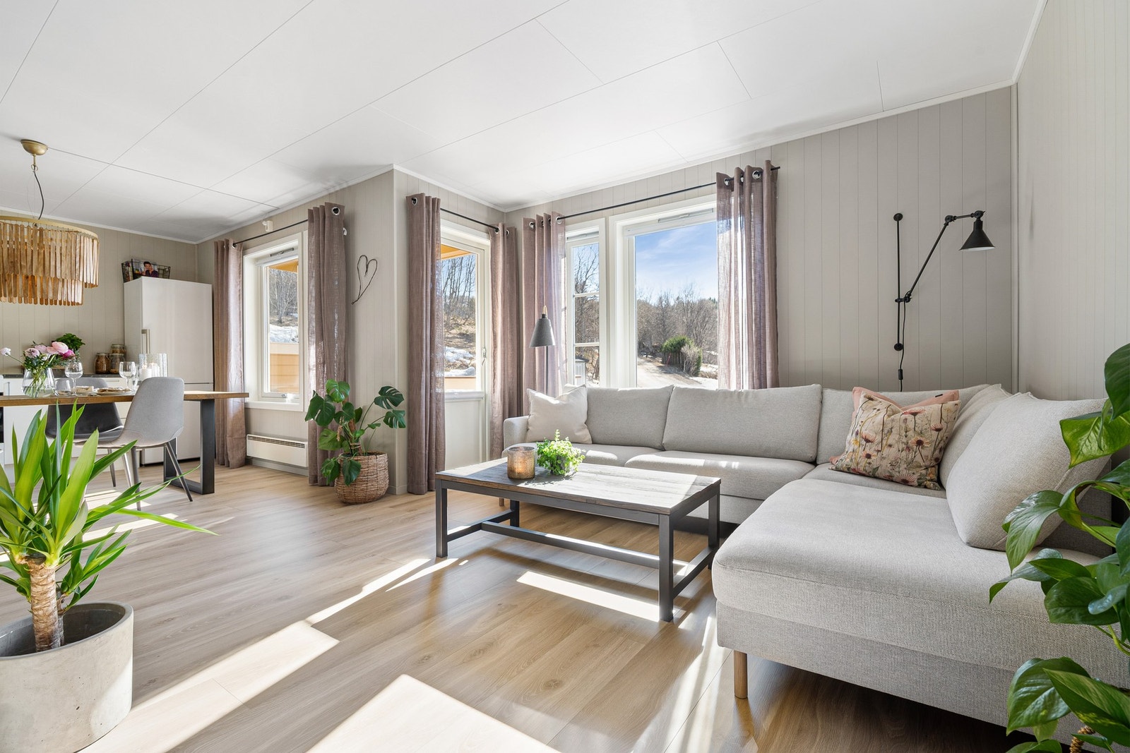 EIE eiendomsmegling v/Michael Knutsen har gleden av å presentere Østenbekkveien 37D!
Foto: Martynas Milkevicius Galleribilde