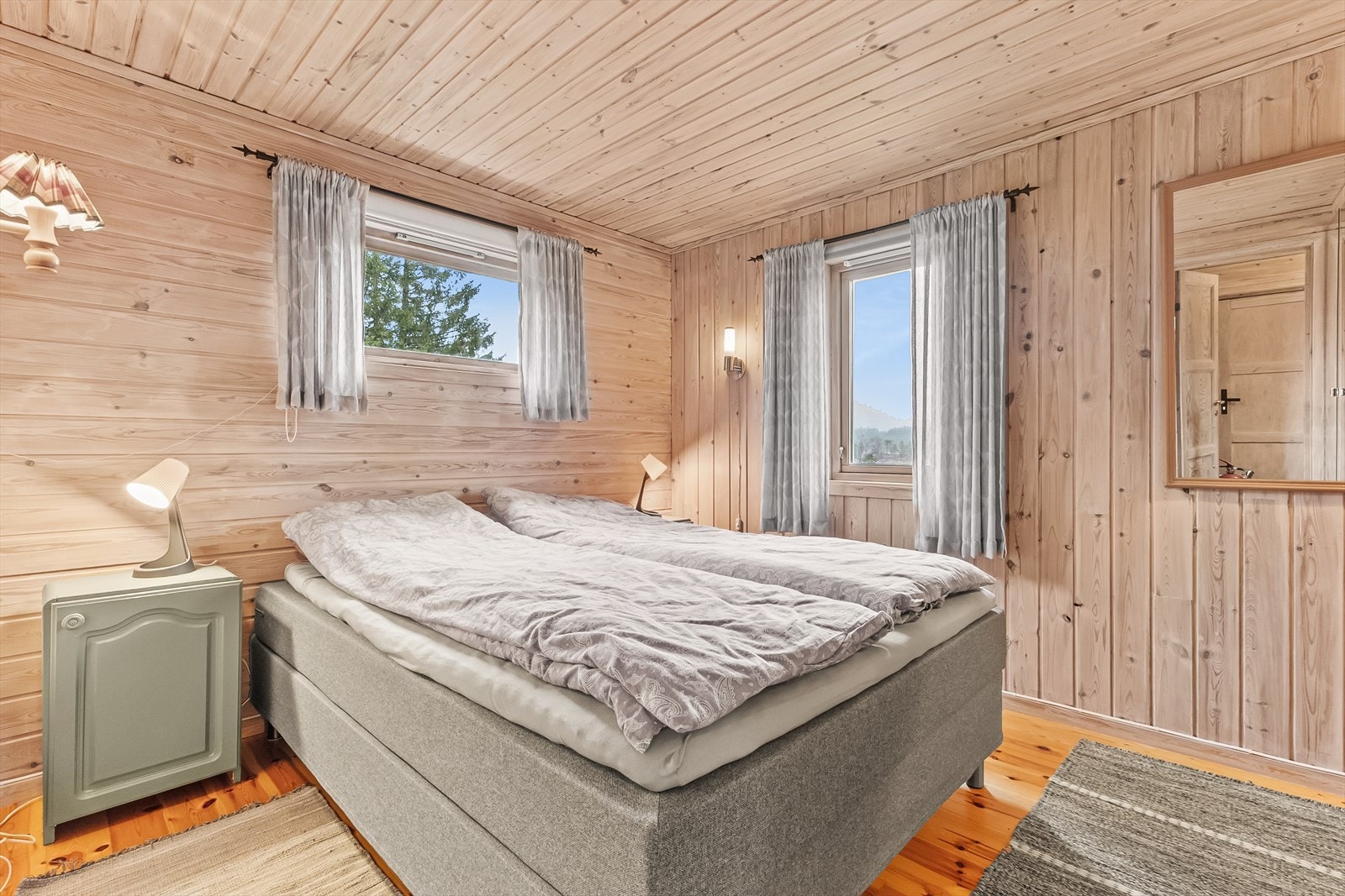 Totalt 3 soverom i tillegg til hems med gode muligheter for flere sengeplasser. Galleribilde
