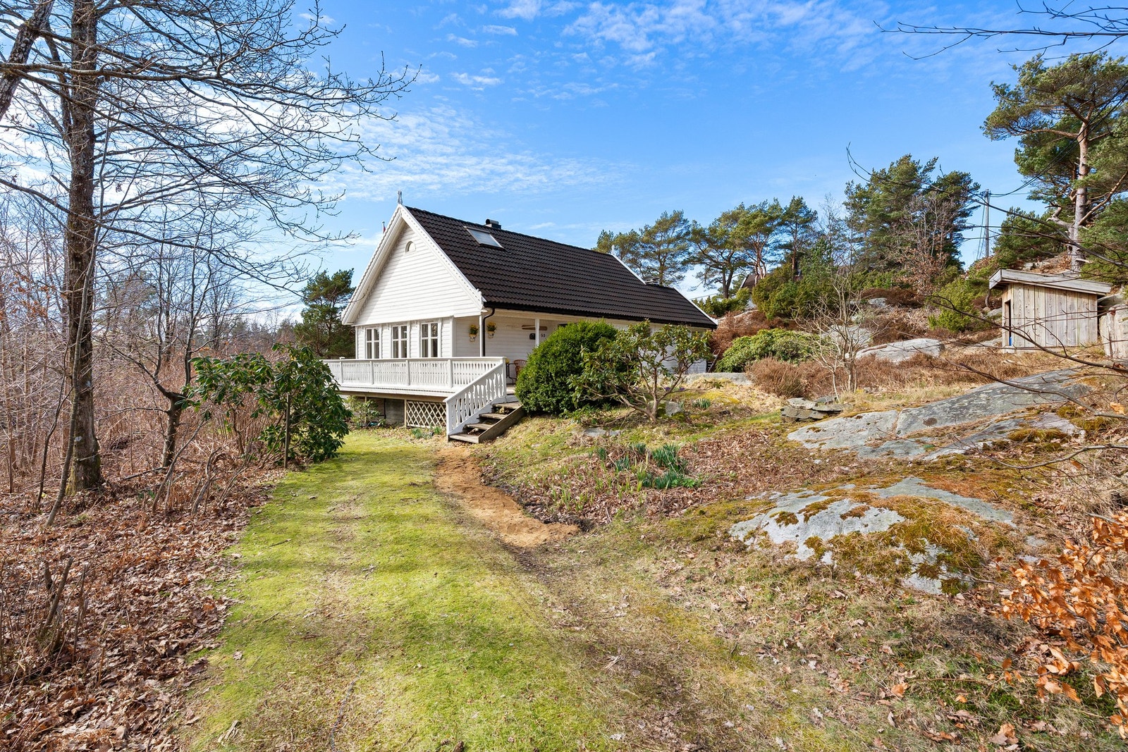 Inngang til hytteiendommen Galleribilde